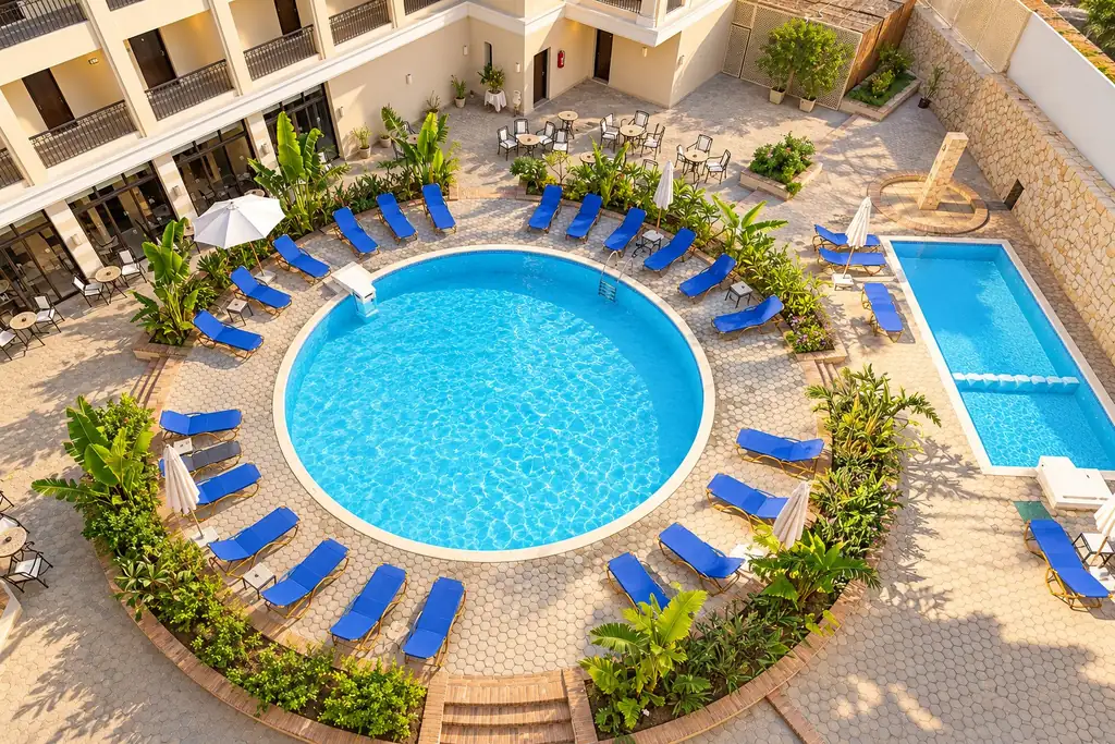 KI-Illustration: Pool im Innenhof von oben im JAZ Neo Ivory